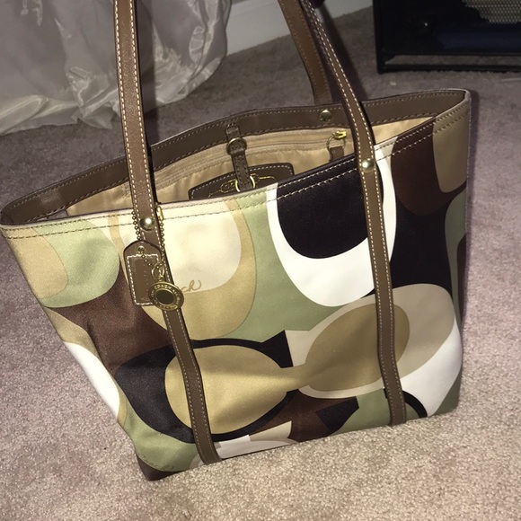 Coach Handbags - Coach Op Art Sateen Tote
